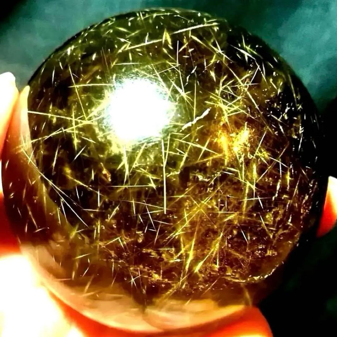 超大玉　63mm ゴールドルチルクォーツ　丸玉　スフィア　金針水晶 超大玉 62mm 虹入りゴールドルチルクォーツ 丸玉 スフィア 金針水晶