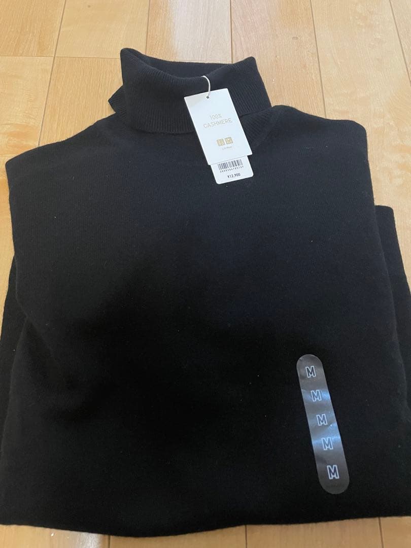 1/28まで最終値下　新品　UNIQLO カシミヤ　M 黒　タートルネック ユニクロ（UNIQLO） カシミヤ100％ 長袖 タートルネック セーター XL