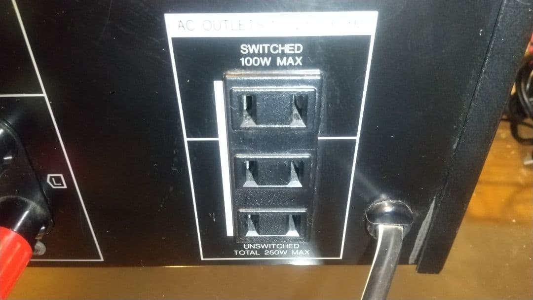 SANSUI AU-α607 プリメインアンプ 右前インシュレータ外れ 現状品