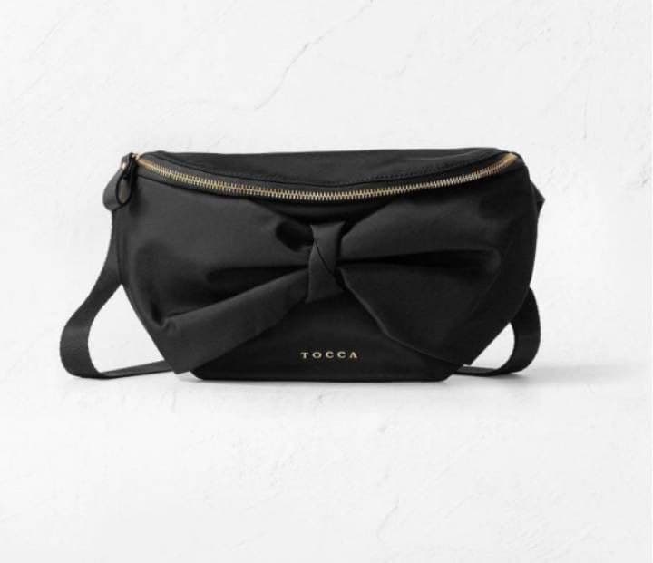トッカ TOCCA リボン ウエストポーチ ボディーバッグ 黒 ブラック