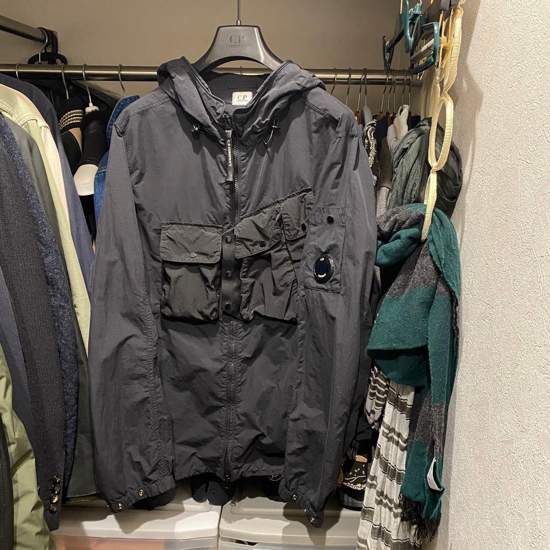 C.P. Company ブラックナイロンジャケットの通販はau PAY マーケット