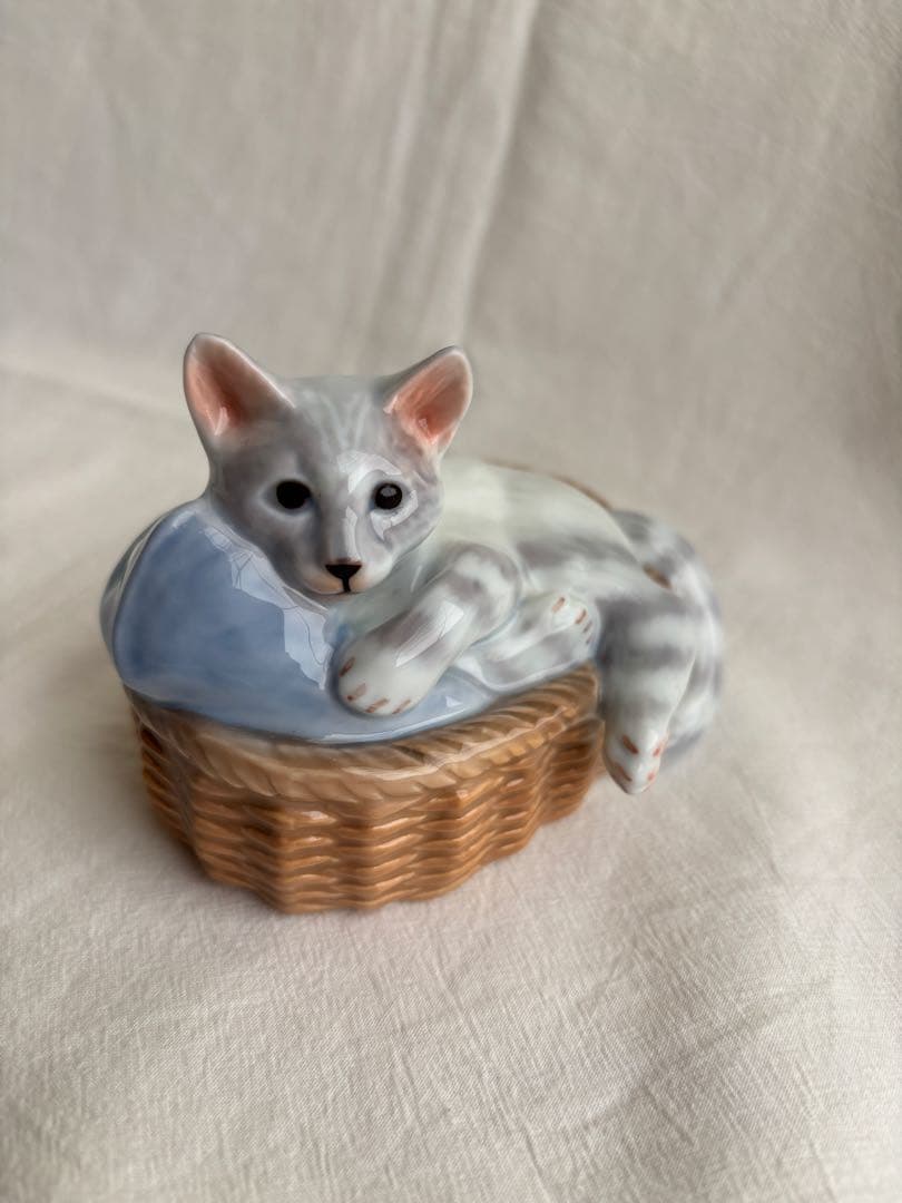 ロイヤルコペンハーゲン 2010年 イヤーフィギュリン 猫 オーナメント付