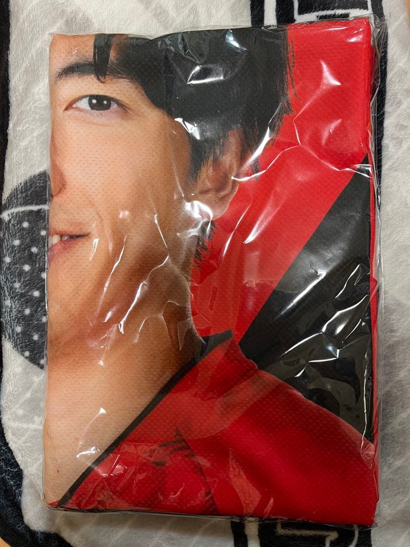 水町泰杜選手 等身大プレミアムクロス - メルカリ