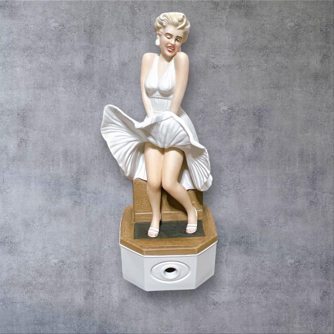 マリリンモンロー 7年目の浮気 ウイスキーボトル 空瓶 陶器製 マリリンモンロー 「七年目の浮気」 陶器ボトル ケンタッキー バーボン