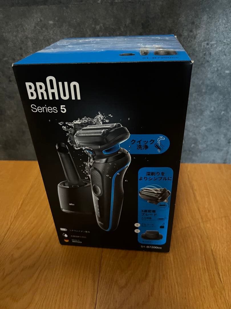 BRAUN Series 5 メンズ電気シェーバー B7200CC - メルカリ