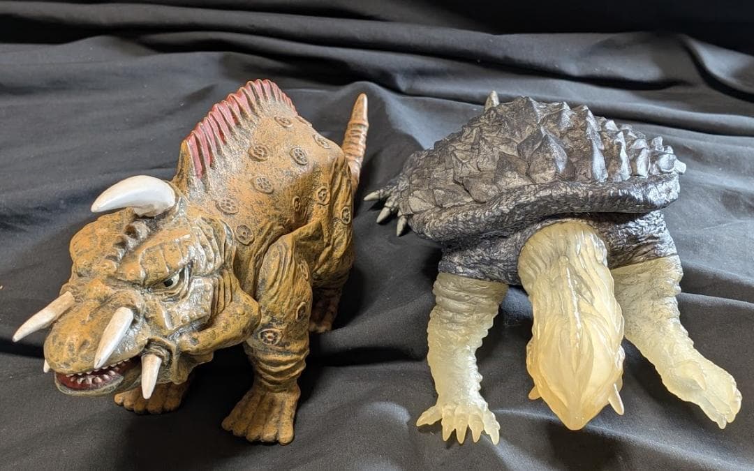 昭和ガメラ（スケスケ）＆ジャイガー（エクスプラス）ソフビフィギュア