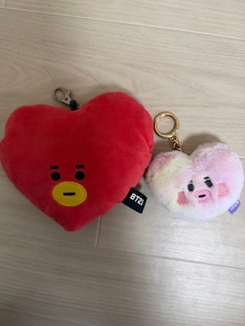BT21 TATA ぬいぐるみ キーホルダー パスケース - メルカリ