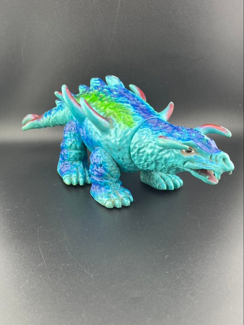 中古品】当時物 マグネドン 水色成型 ブルマァク 帰ってきた