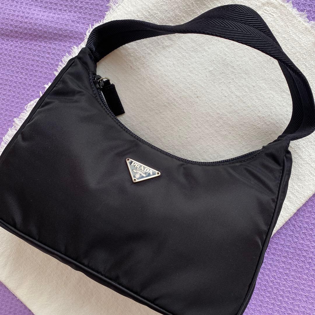 PRADA ブラック ナイロン ハンドバッグ 中古・古着通販】PRADA (プラダ) ラウンドファスナーナイロン