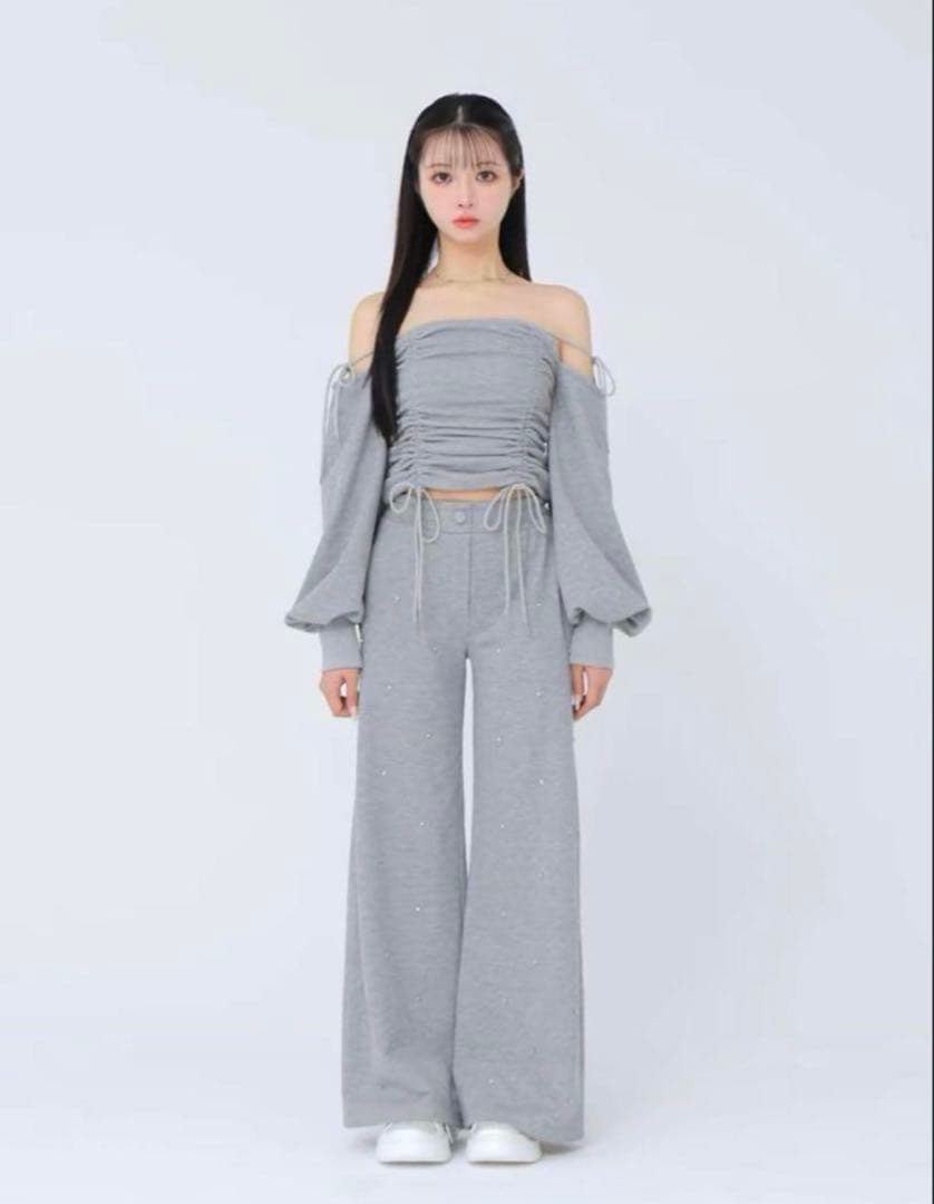 M me eme エムミーエメ スウェット セットアップのパンツ - メルカリ