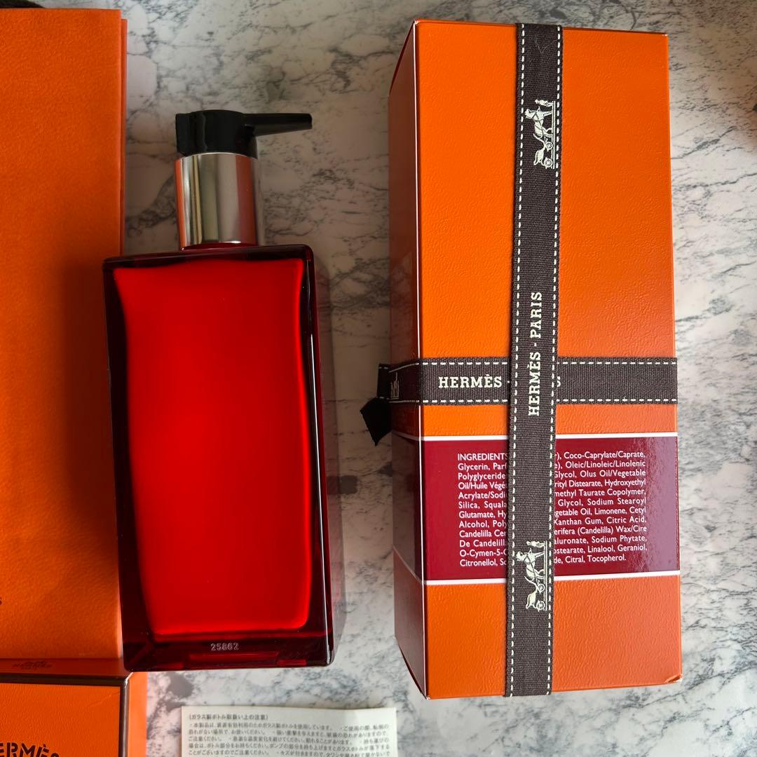 エルメス/HERMES ボディローション 《オー ドゥ ルバーブ エカルラット》