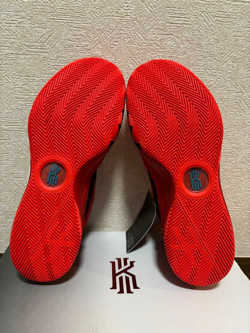 期間限定値下げ！！【激レア品！】新品Nike Kyrie 1 26.5cm