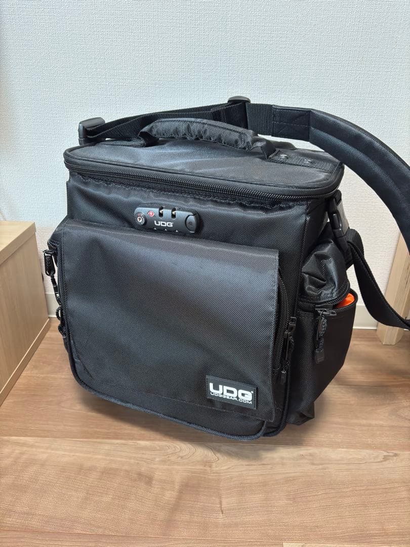UDGレコードバッグ　UltimateSlingBagTrolleyDeLuxe UDG Ultimate SlingBag Trolley DeLuxe MK2 – UDG GEAR