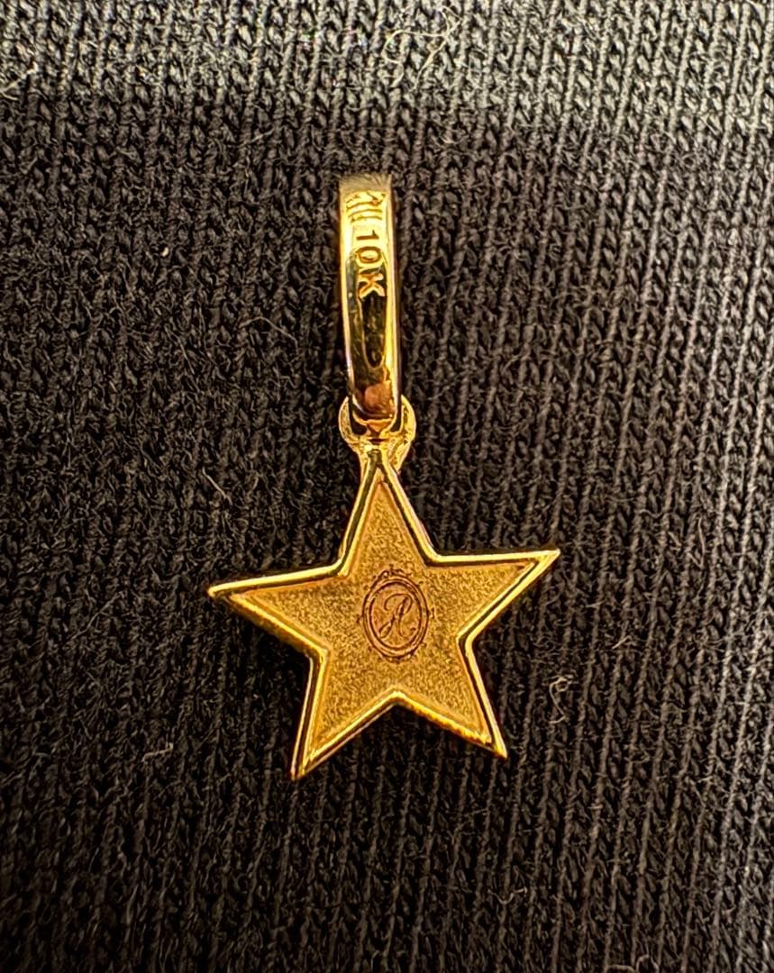 AVALANCHE アヴァランチ10K YG 星型ペンダントトップ ユニセックス