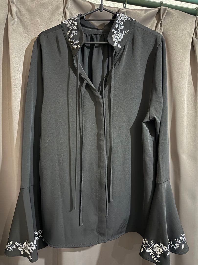 HARE 2WAYシシュウブラウス ブラック FREE - メルカリ