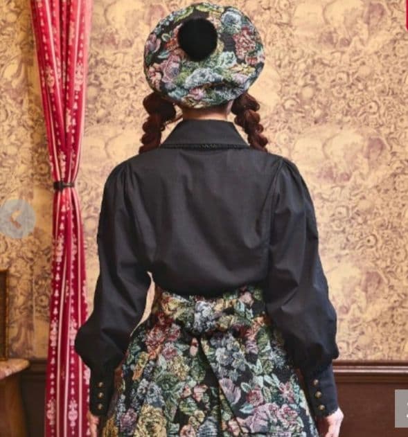 しまむら✕クラロリくる実 コラボ ノエルドメモワール ブラウス - メルカリ