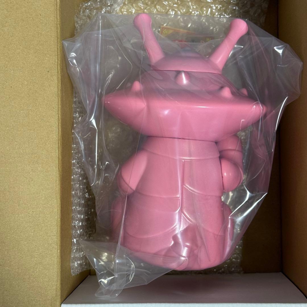 新品未開封 金運！招きカネゴン(さくら色) 墓場の画廊金運 招き