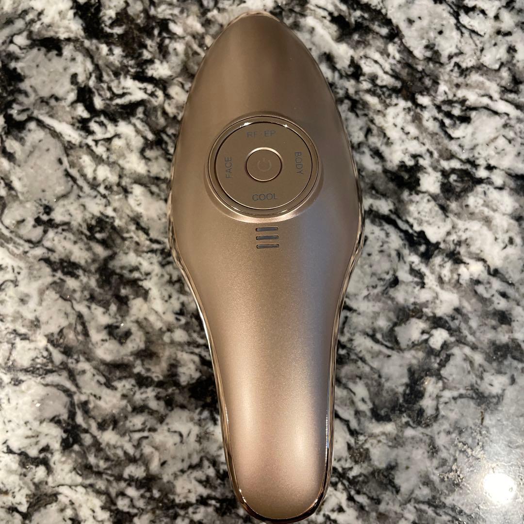 MEラボンエクラ美顔器 IKKOプロデュース MEラボンエクラ／美顔器 | TBSショッピング