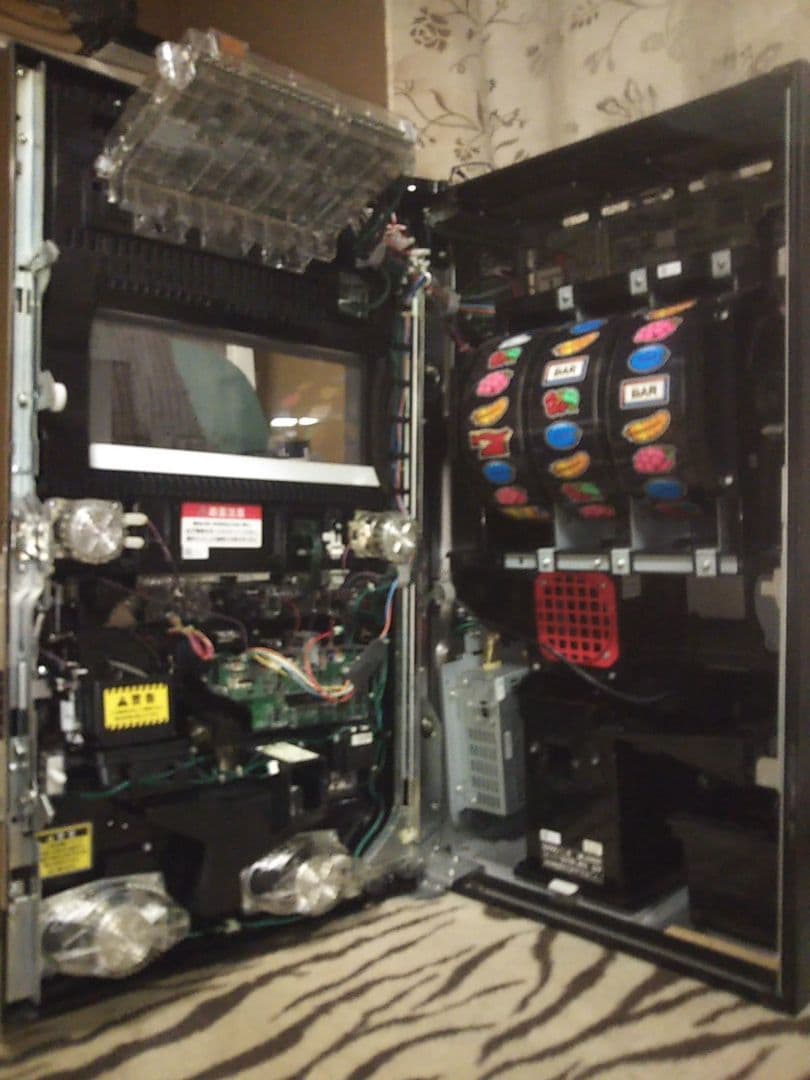 アクロス 5号機 アレックスAE コイン不要機付! 発送可 実機 - メルカリ