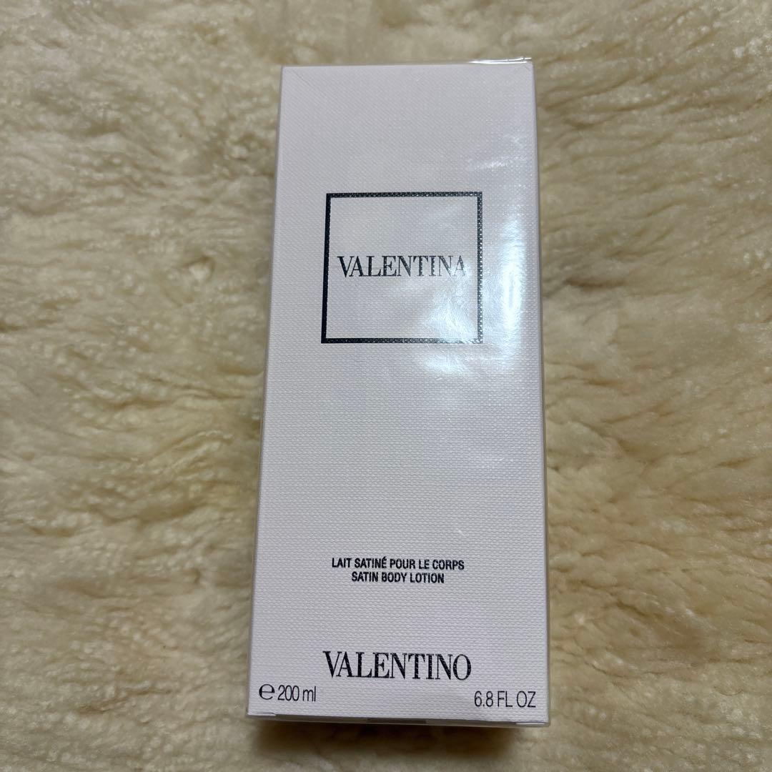 VALENTINO VALENTINA ヴァレンティナ ボディローション Valentina Body Lotion by Valentino | parfumdreams
