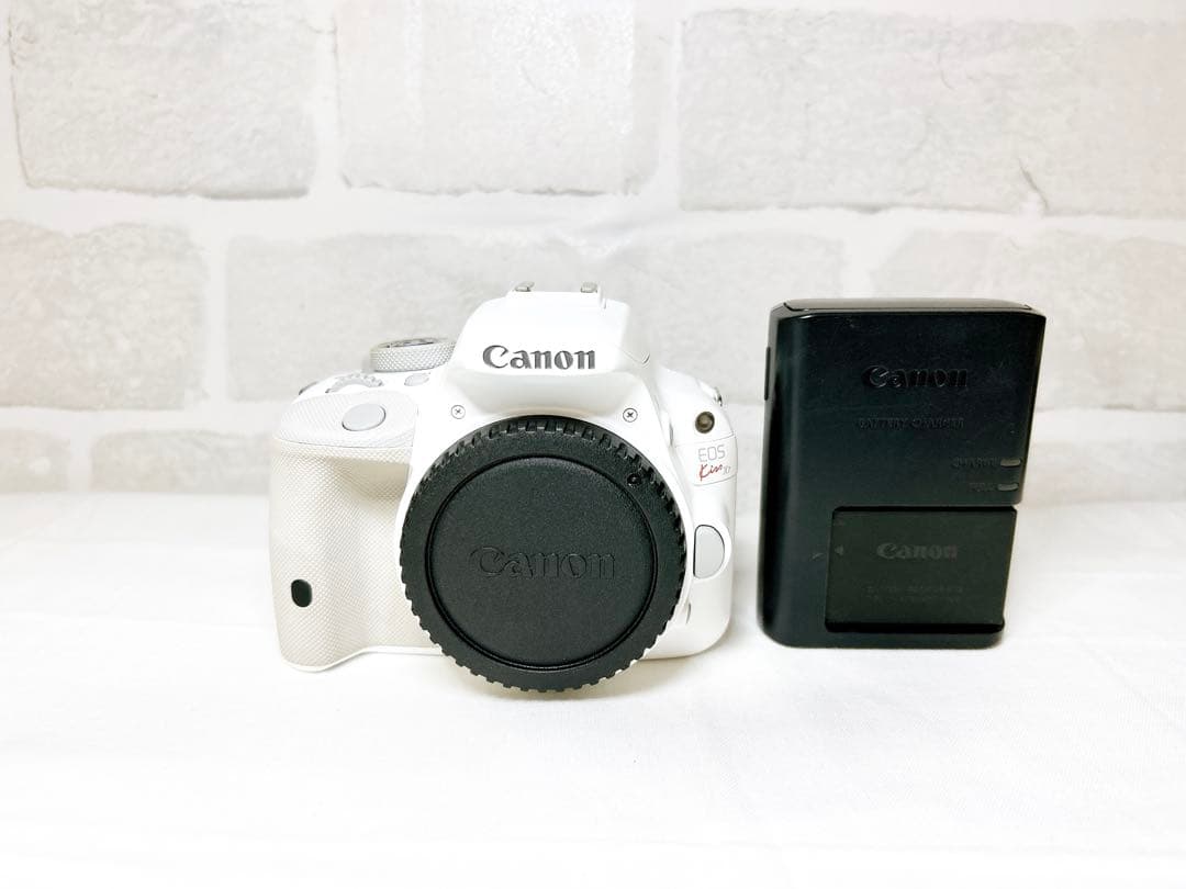 Canon キャノン EOS Kiss X7 ボディー ホワイト キヤノン：キヤノンのデジタル一眼レフカメラとして初のホワイト