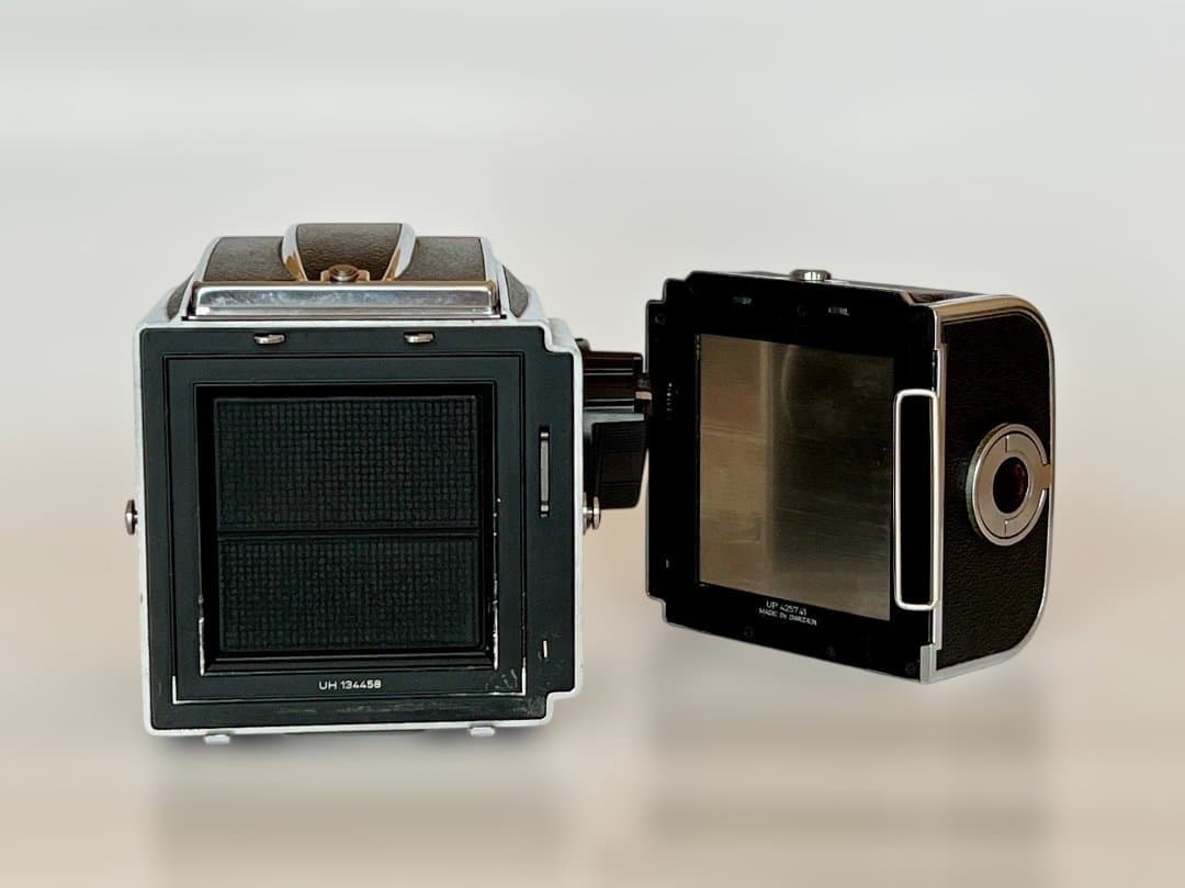 HASSELBLAD 500C/M ボディ A12マガジン ポラバック付き - メルカリ