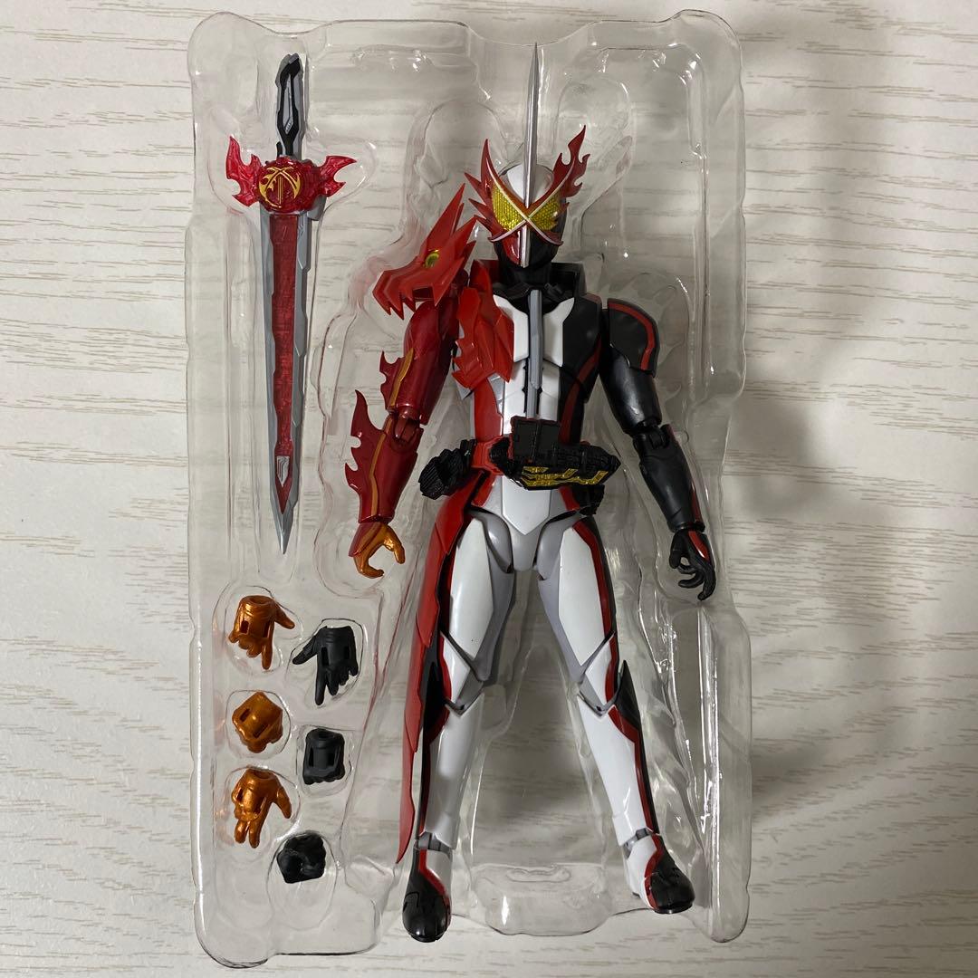 仮面ライダーセイバー S.H.Figuarts ブレイズ エスパーダ