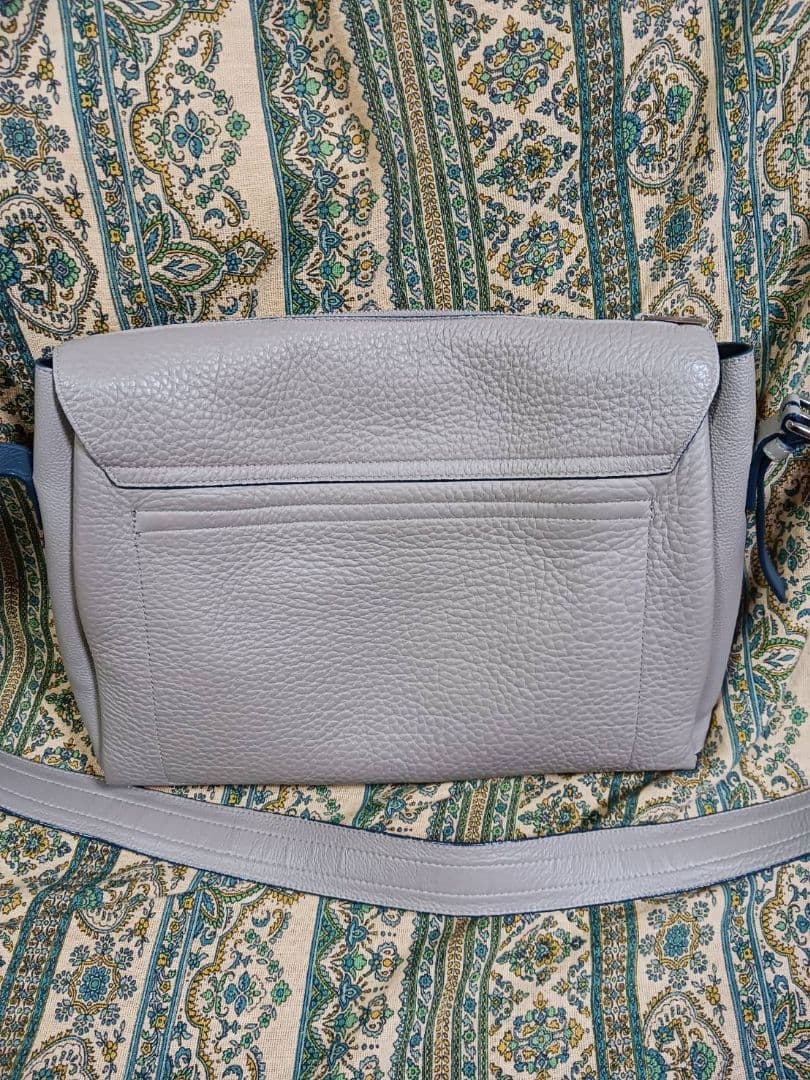 和ぴち様専用 フルラ ジョーヴェ ショルダーバッグ 大容量