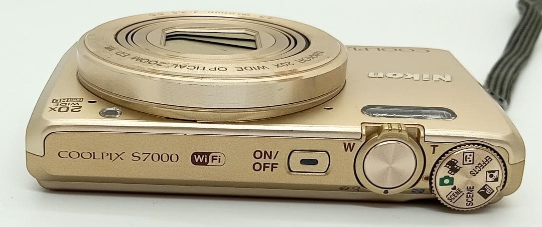 デジタルカメラ Nikon COOLPIX S7000 16.0MP 20xZoom Gold