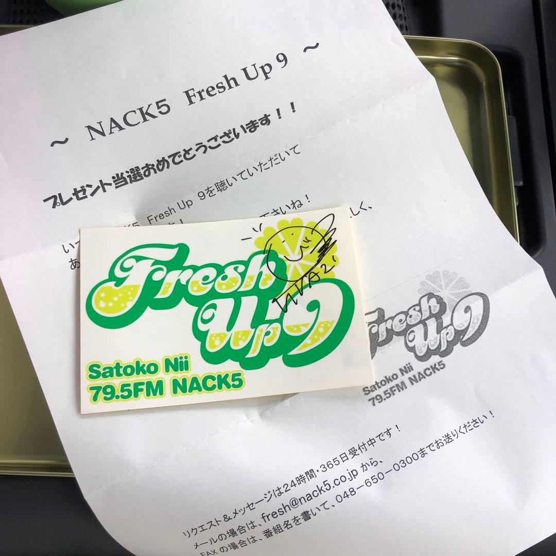希少！NACK5 fresh up9 仁井聡子さんサイン入りステッカー - メルカリ