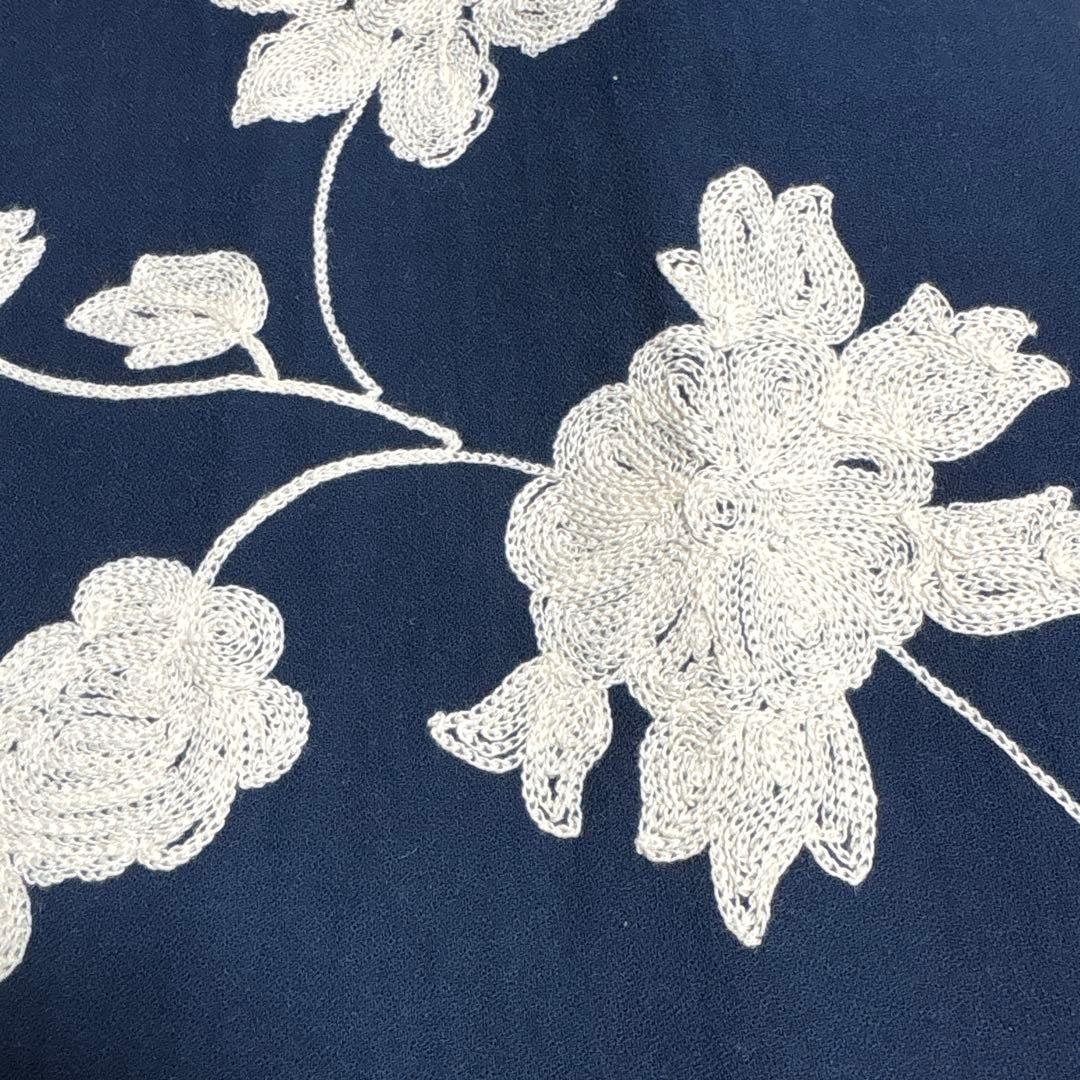 Berry工房 豪華で緻密な刺繍の、しっとり紺色のフリル帯