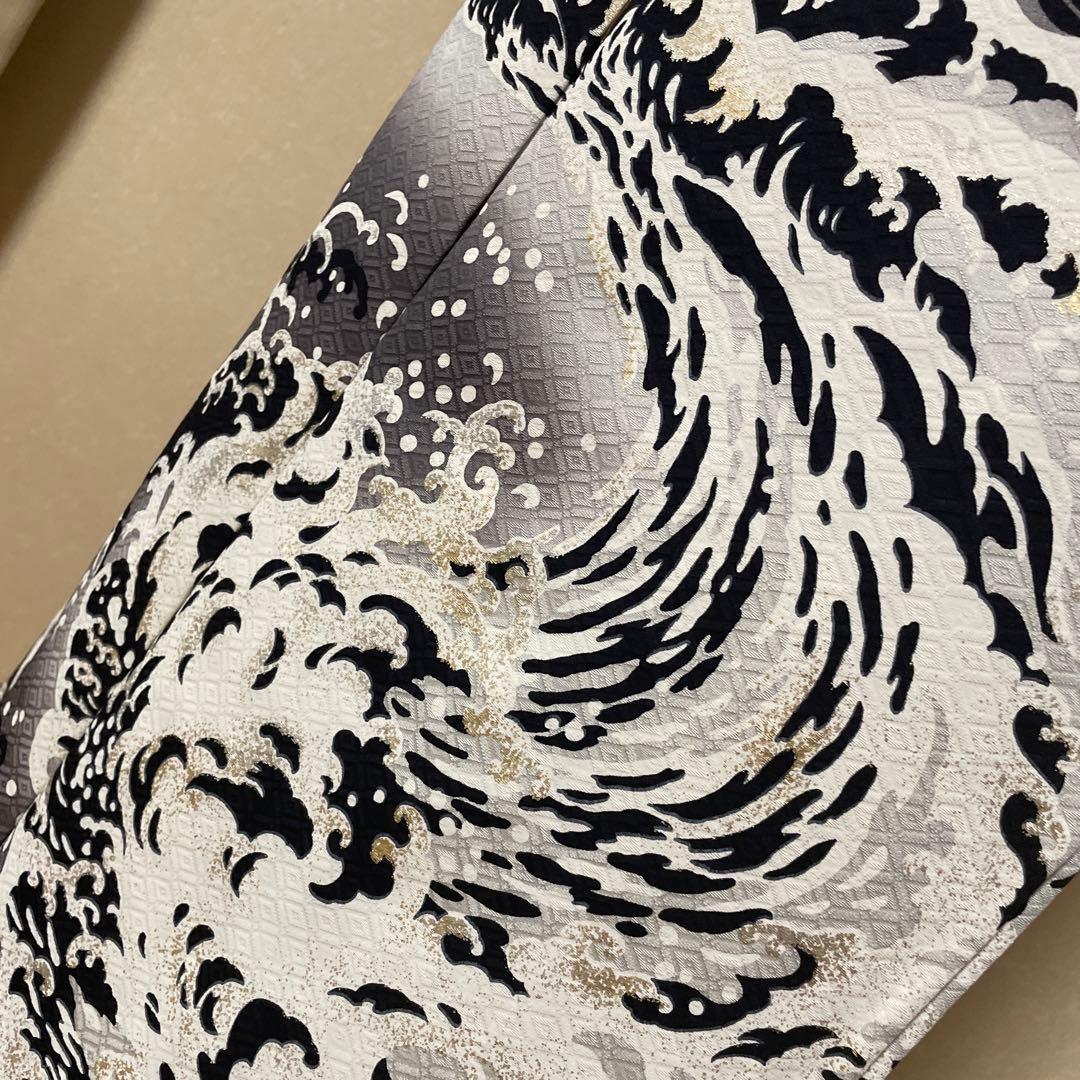 もんぷちさまご成約　成謙工房謹製　大胆な波飛沫の描かれた訪問着