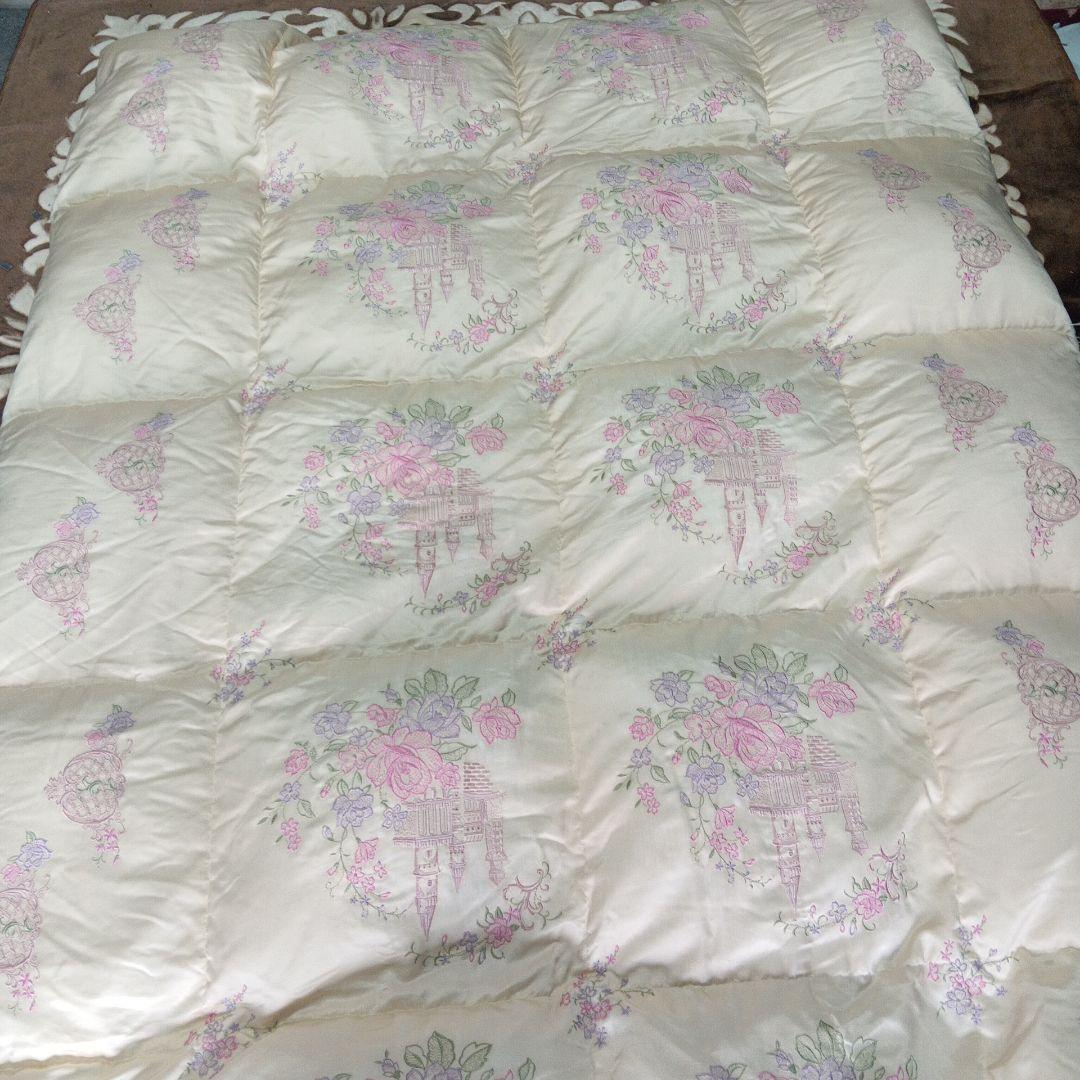 丸八真綿 シングル羽毛掛け布団 表地絹仕様 刺繍入り ソワリー - メルカリ