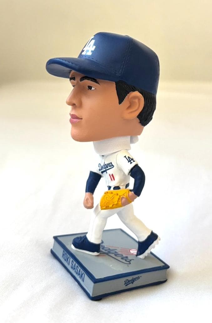 2025体限定】佐々木朗希 ドジャース メジャー初 バブルヘッド人形 4.5
