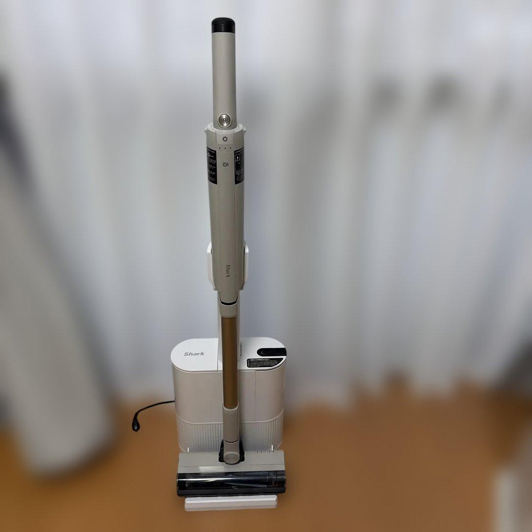 Sharkコードレススティッククリーナー LC150J T6管理番号1025 ￼ Shark（シャーク） Shark EVOPOWER SYSTEM FIT+ コードレススティック