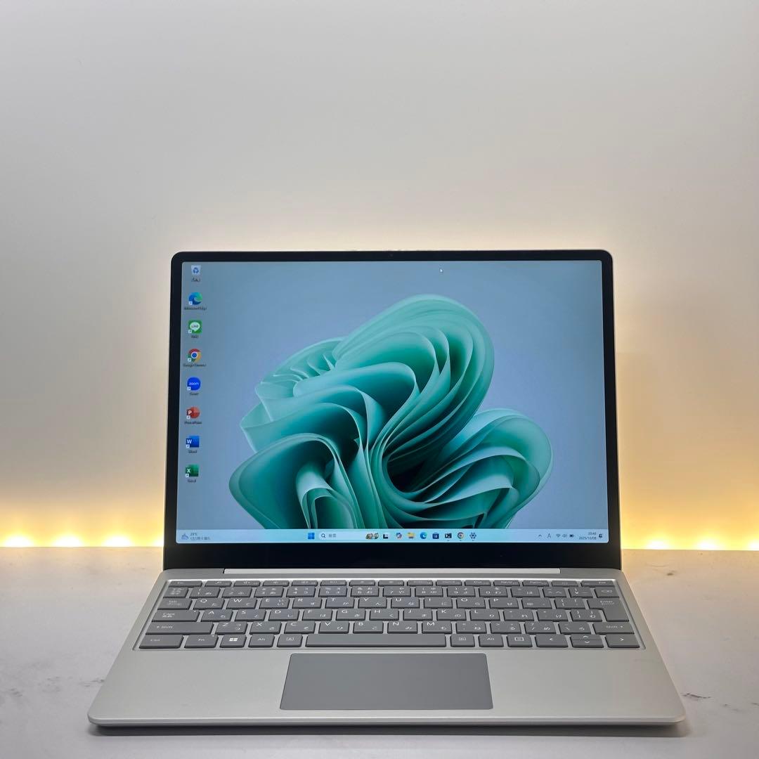 【準新品】Surface Laptop Go2 Corei5/8/256