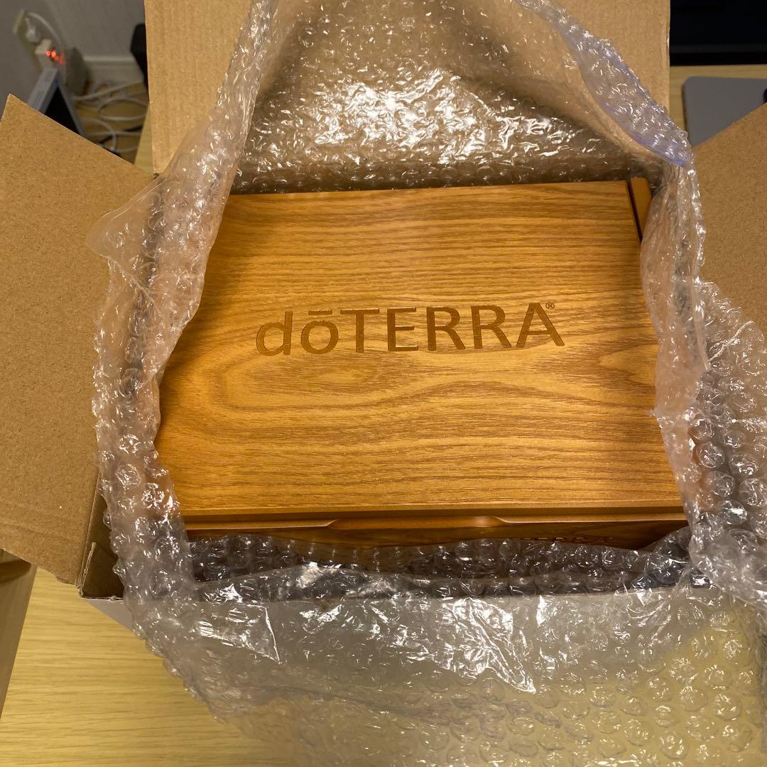 新品✳︎未使用】ドテラ doTERRA ウッドボックス 3段 木箱＋アロマ