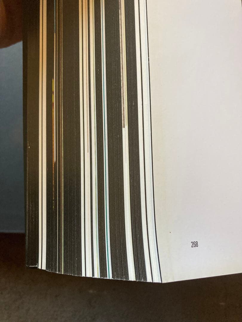 アート・デザイン・音楽 PIRELLI THE CALENDAR 50 YEARS AND MORE