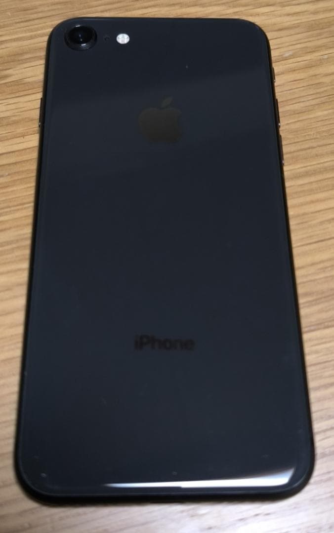 美品】Apple iPhone 8 スペースグレー（バッテリー最大容量94