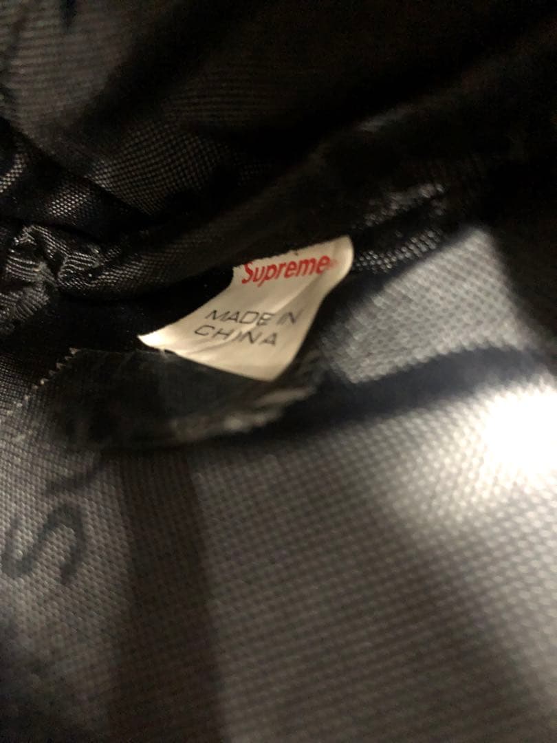 kny27426#143 Supreme ショルダーバッグ - メルカリ