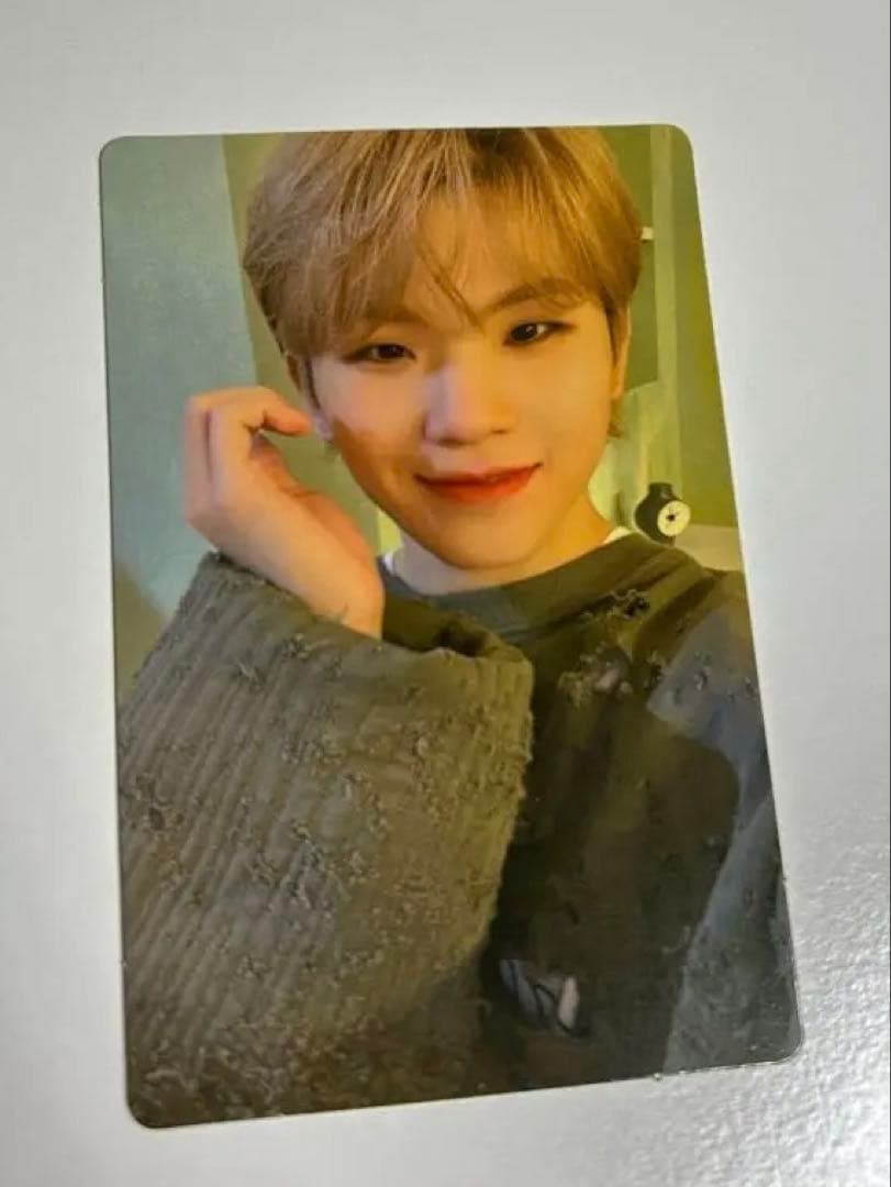 ウジSEVENTEENトレカAttacca - メルカリ