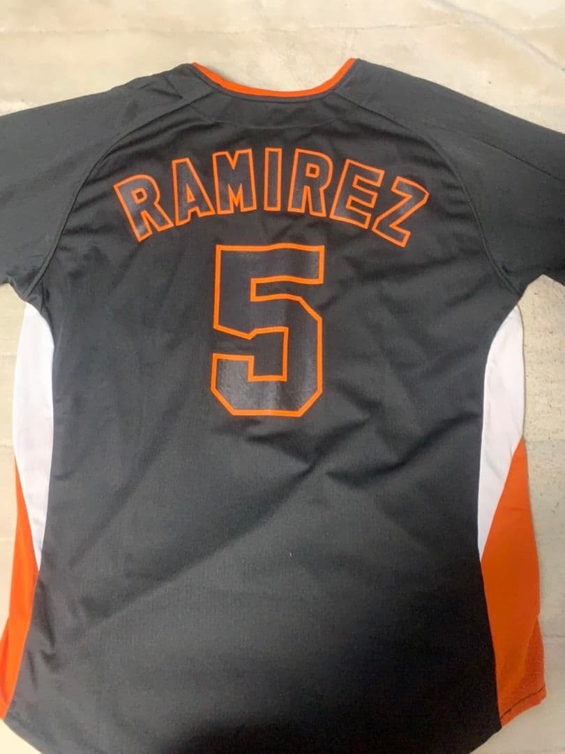 巨人グッズ 坂本勇人 高橋由伸 菅野智之 ラミレス 工藤公康他