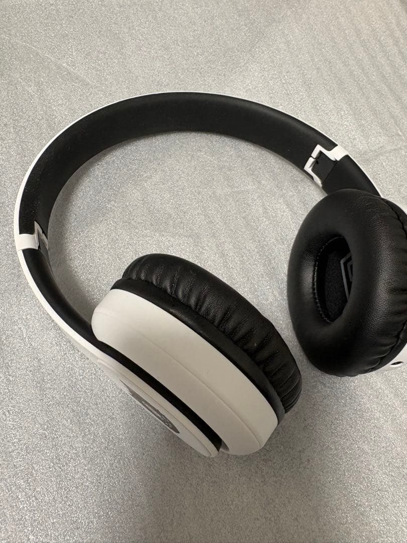 あ*ろ様 【値下げしました】Eveくじ ヘッドホン A賞 - メルカリ