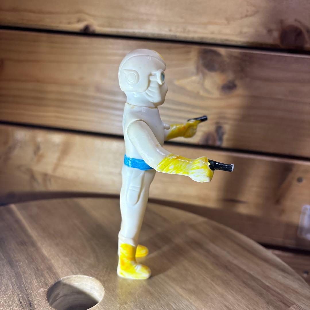 無権版 月光仮面 ミニ ソフビ マント無し - メルカリ