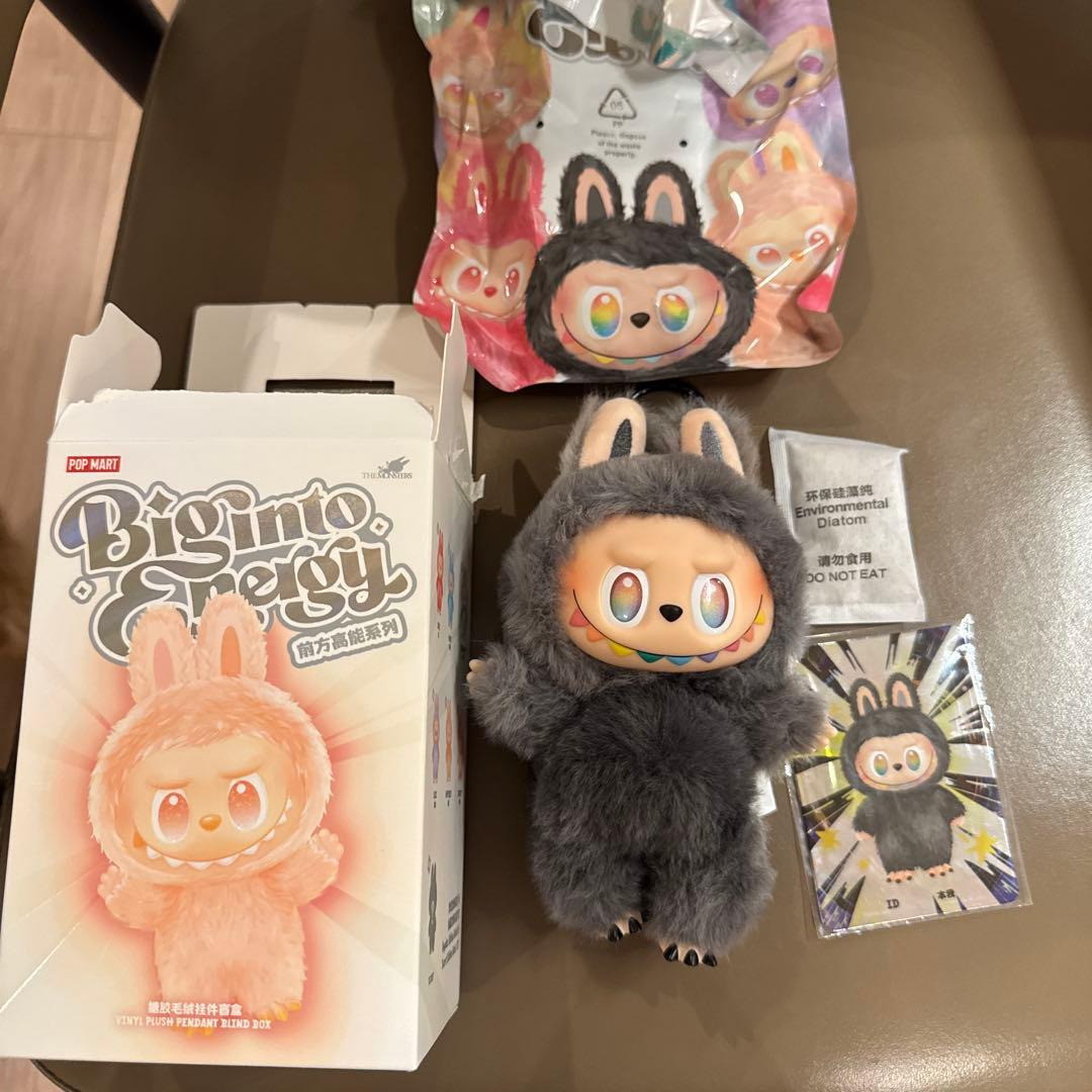 labubu ラブブ シークレットカラー - メルカリ