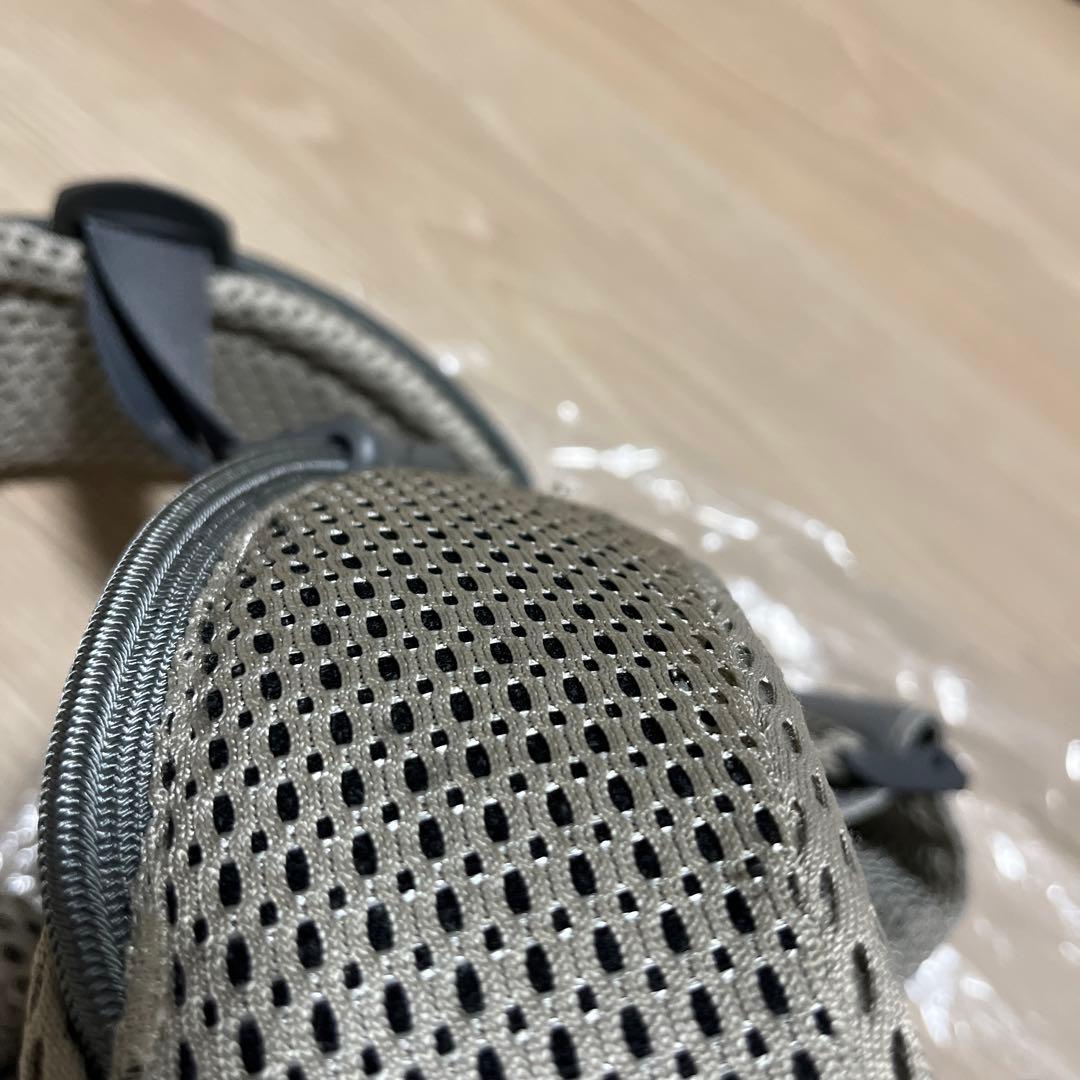 BabyBjörn メッシュ 抱っこ紐 ベージュ - メルカリ