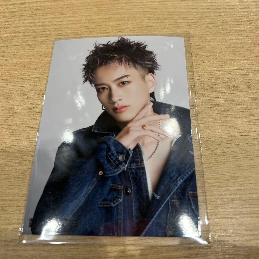 BUDDiiS 生写真 MORRIE #015 - メルカリ