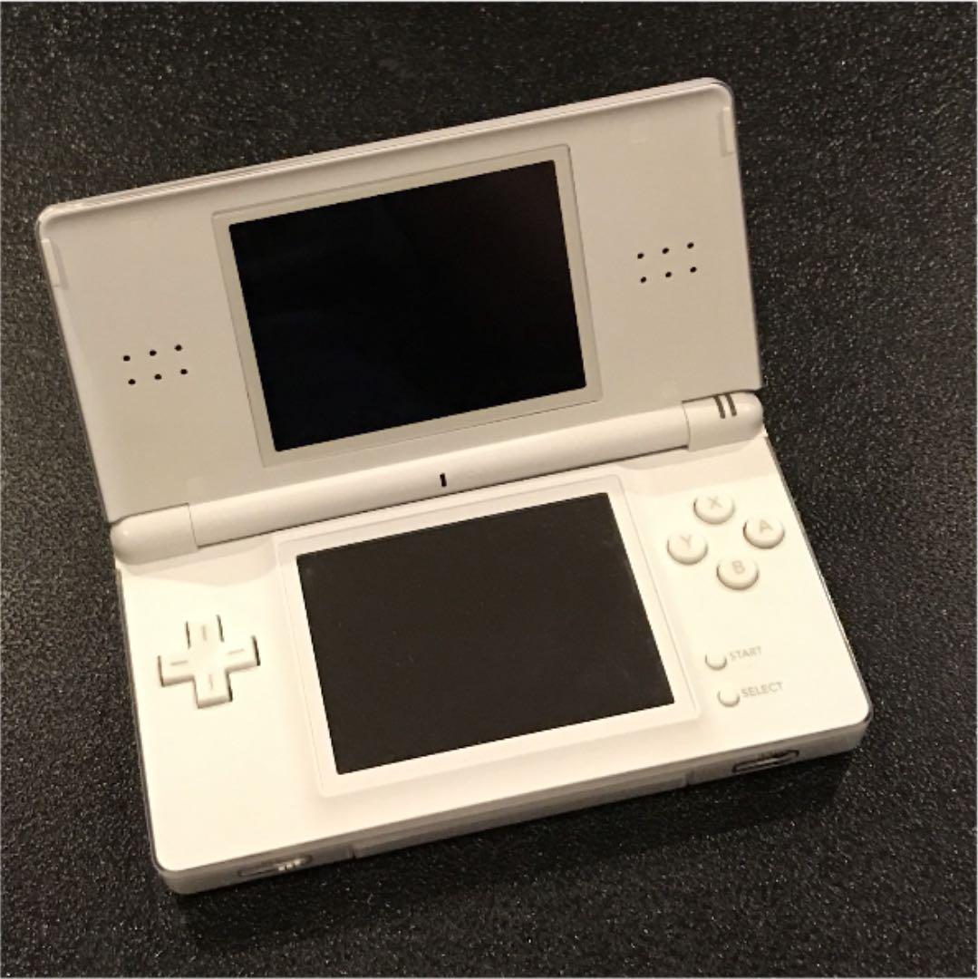【中古品】NINTENDO DS lite 充電ケーブル付き 楽天市場】ニンテンドー DS Lite dsライト 充電器 充電ケーブル 任天堂