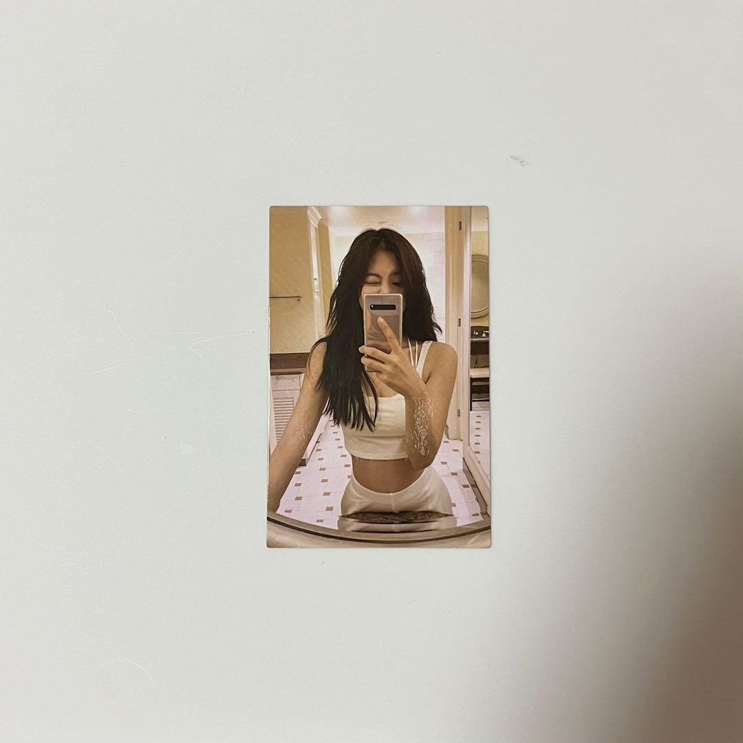 jennie ハワイ トレカ