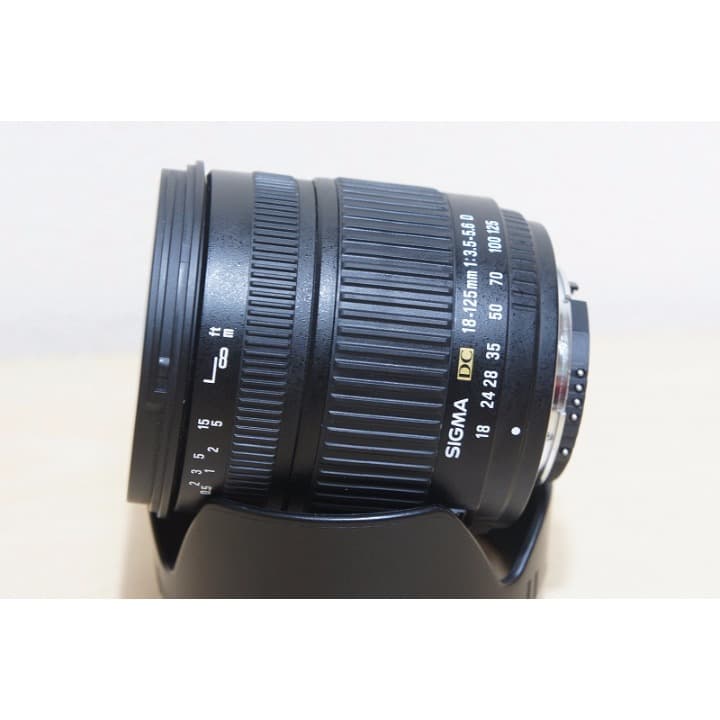 SIGMA DC 18-125mm F3.5-5.6 フード付